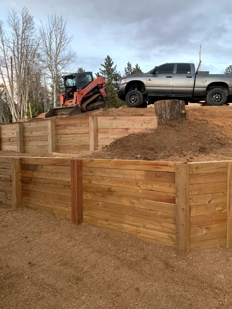 Tiered retaining wall